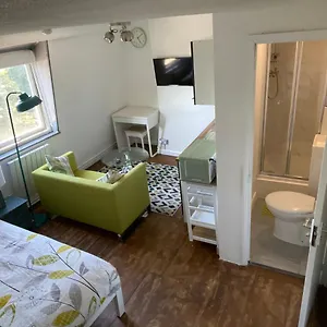 accommodation-hub-studio-3.cambridgehotelsuk.com/