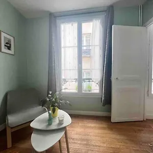 super-appartement-t2-proche-de-tour-eiffel.fr-paris.fr/